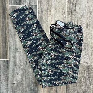 Urban Outfitters Green Camouflage Pants